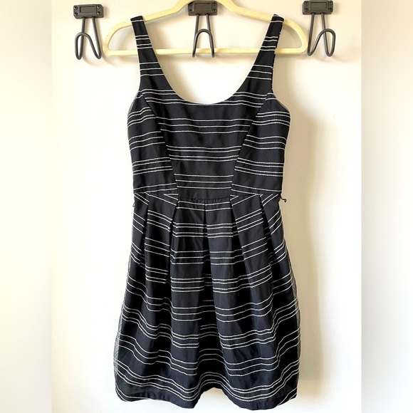 NWT BCBGeneration, size 4, black and white stripe belted fit & flare mini dress - Picture 1 of 8